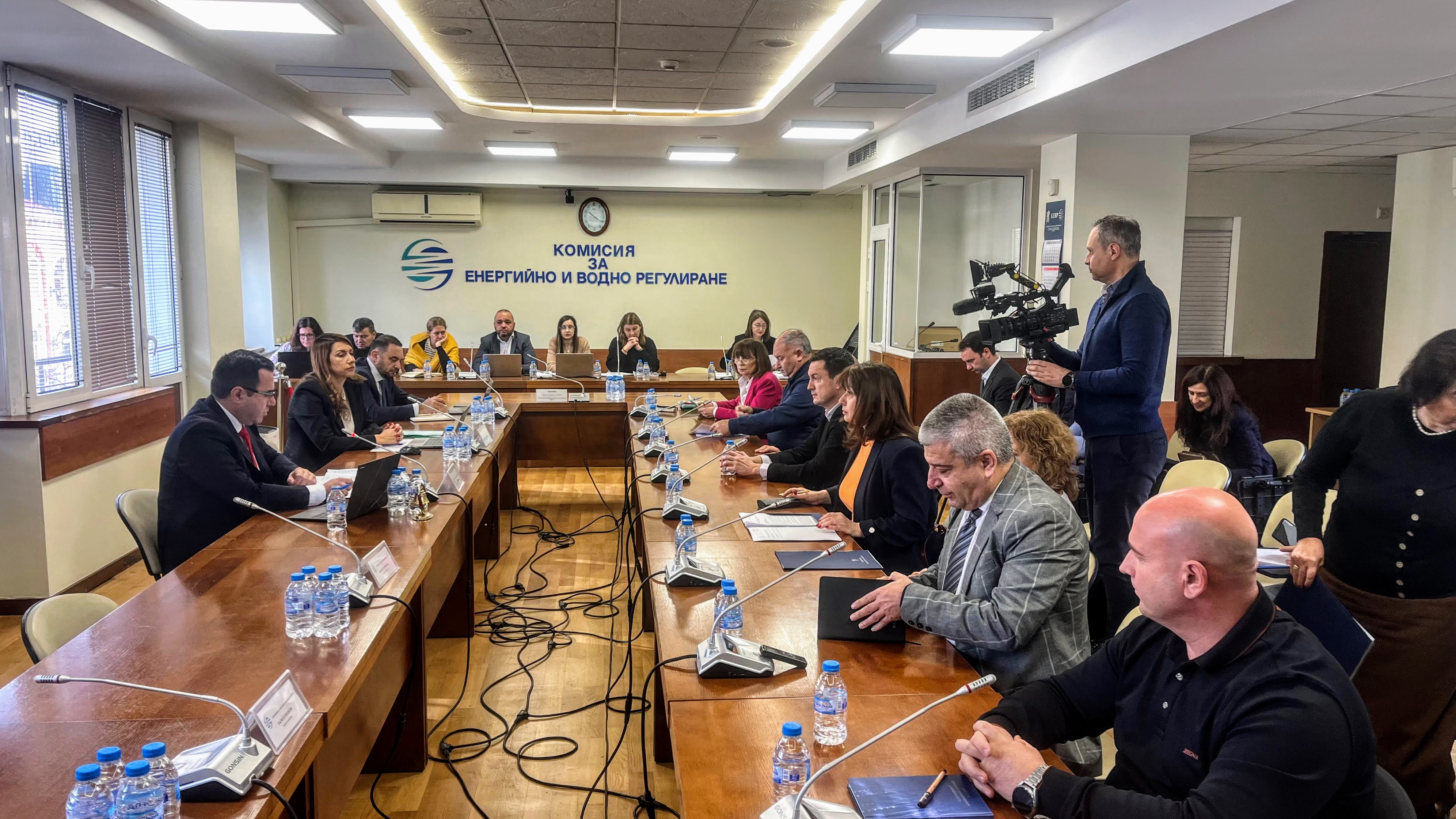 ПЛАМЕН МЛАДЕНОВСКИ : „КЕВР Е НОРМАТИВНО ЗАДЪЛЖЕНА ЕЖЕГОДНО ДА АКТУАЛИЗИРА ЦЕНИТЕ НА ВиК УСЛУГИТЕ, НЕ РАЗПОЛАГАМЕ С РЕГУЛАТОРНИ ИНСТРУМЕНТИ ЗА ВЛИЯНИЕ ВЪРХУ ТЯХ“ 